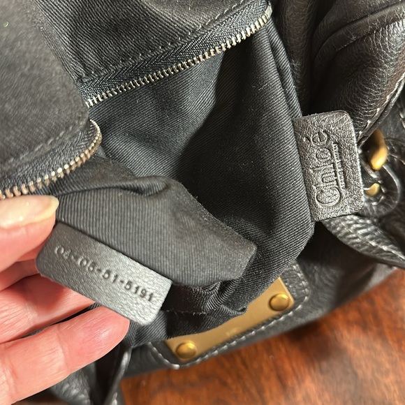 SOLD EUC Chloe’ Paddington Large black leather purse with lock and key - Picture 16 of 17